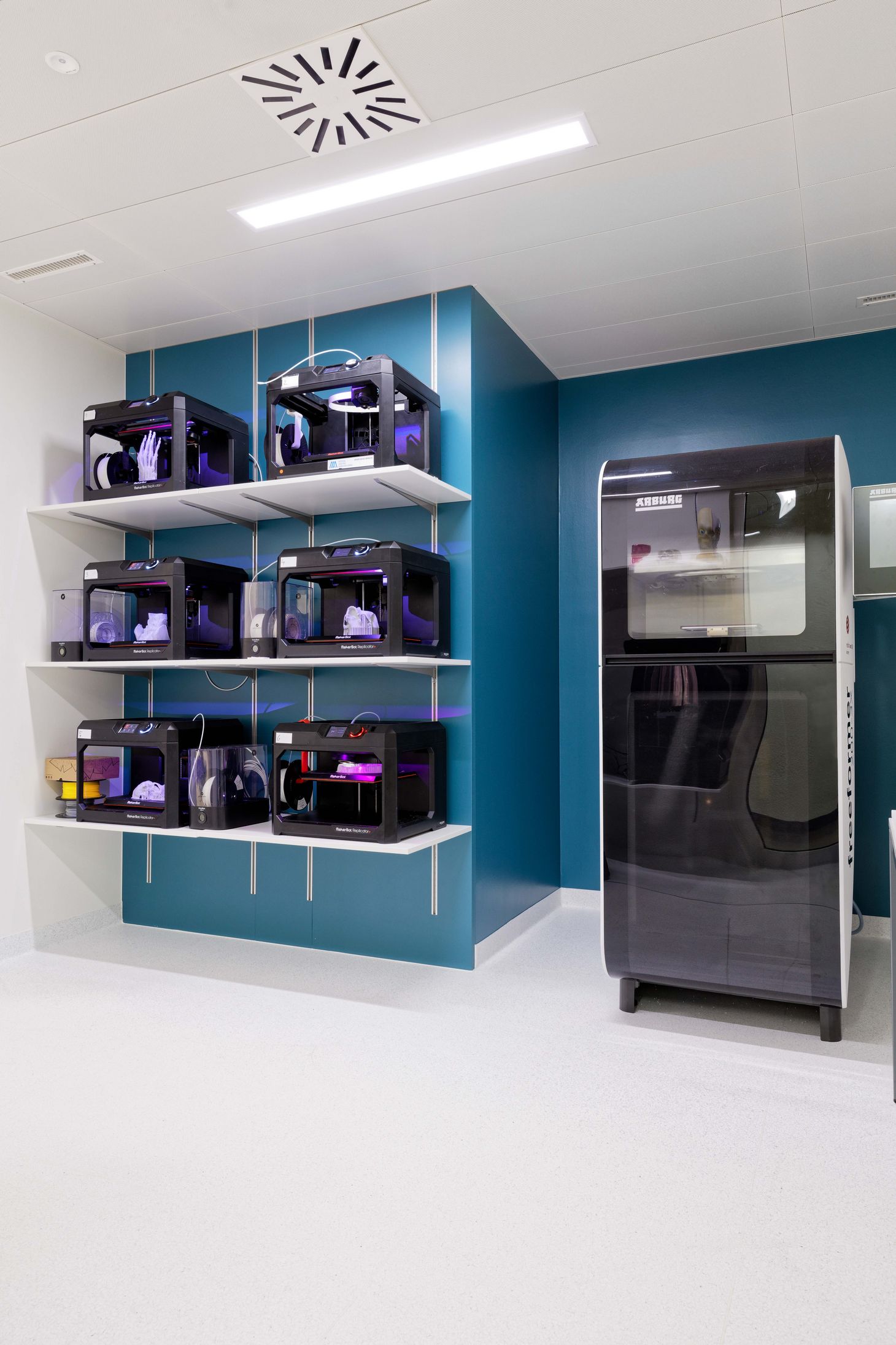 Picture of the 3D Print Lab at the University Hospital Basel