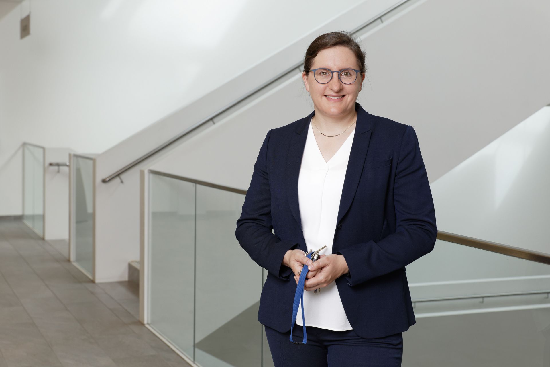 Bergita Ganse, WSS Endowed Chair for Innovative Implant Development at Saarland University, has developed a new method for the safe and seamless monitoring of bone fractures.
