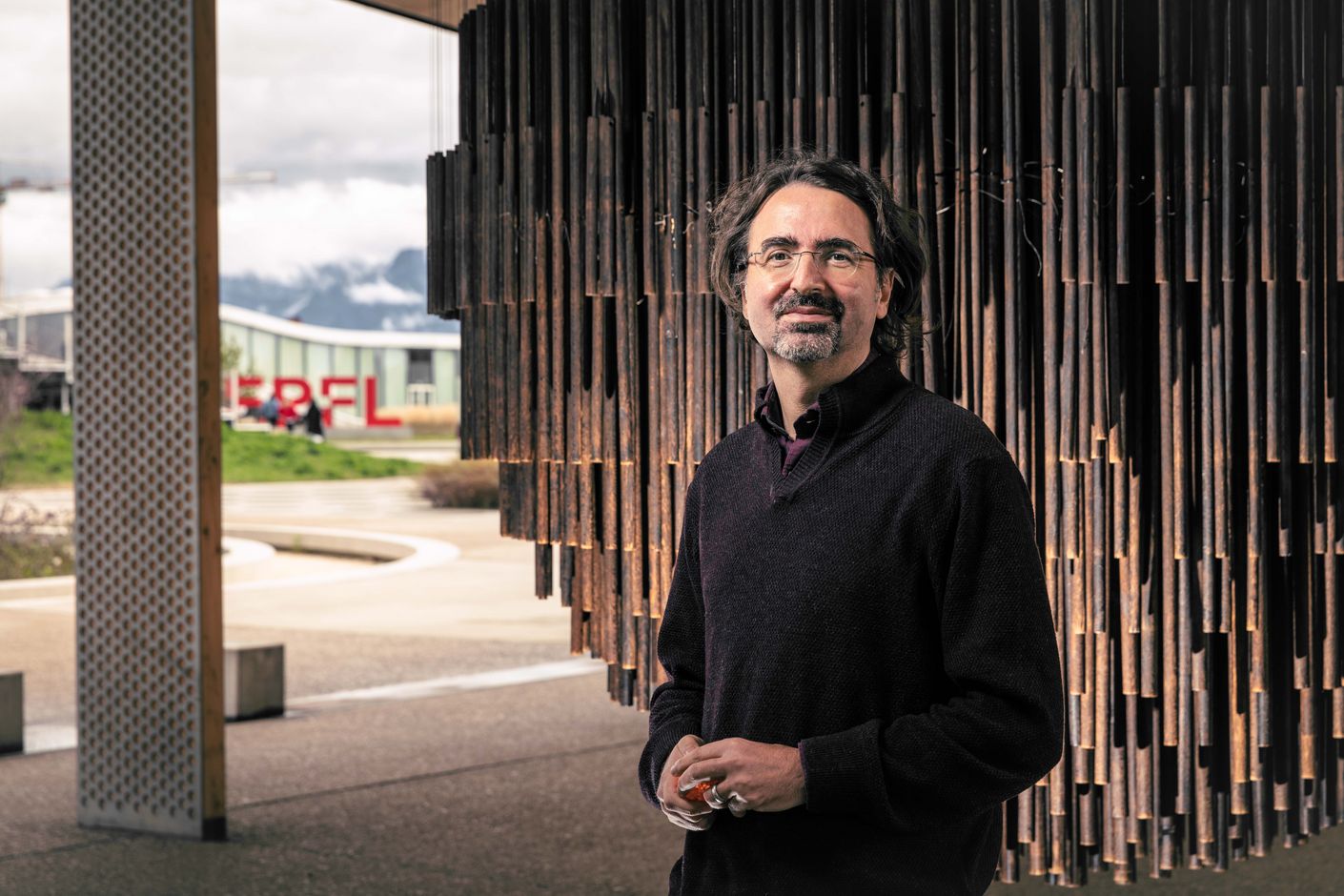 Projektleiter Francesco Stellacci auf dem Gelände der École polytechnique fédérale de Lausanne (EPFL)