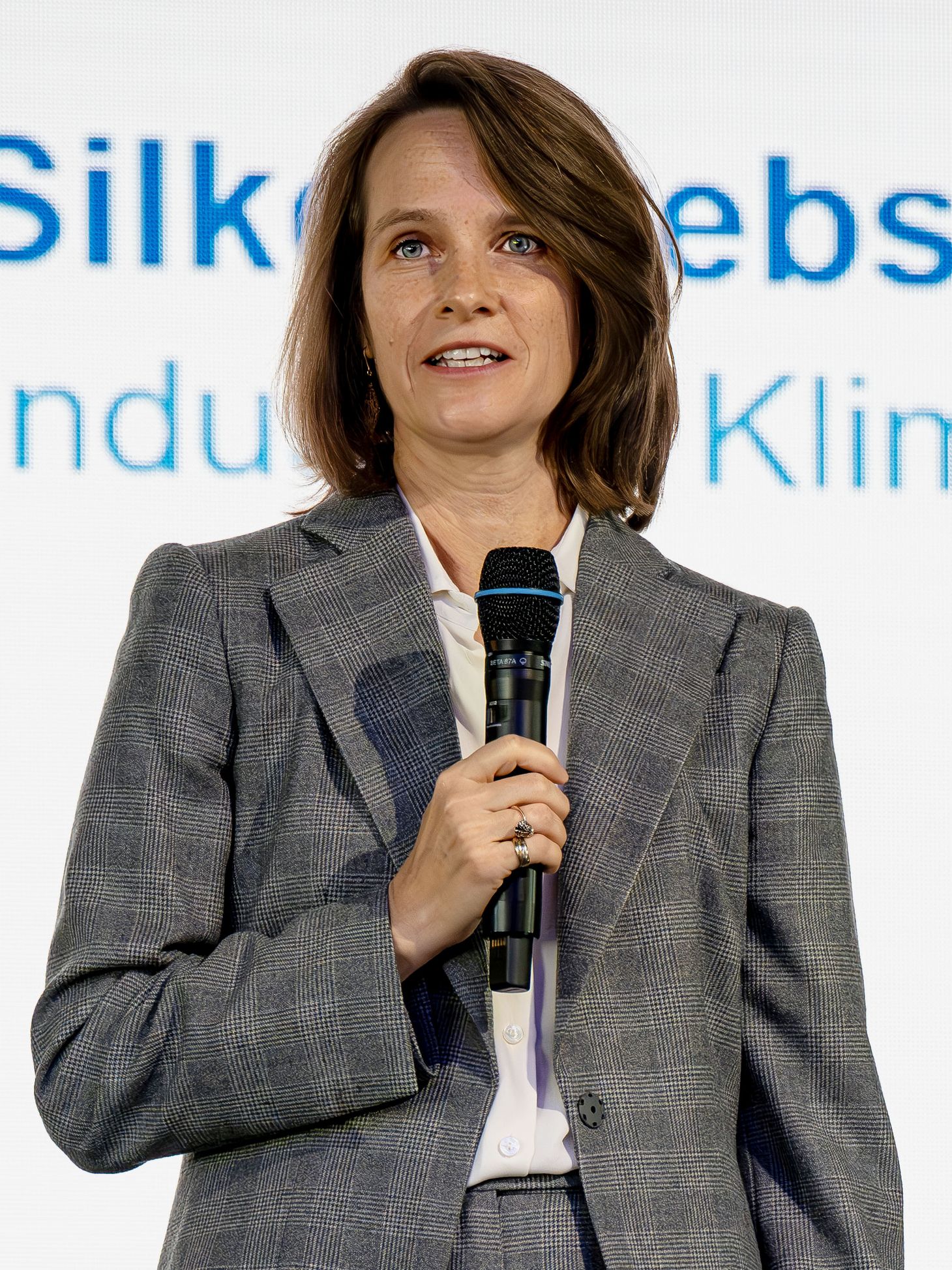 Christina Ezrahi überbrachte die Glückwünsche der WSS. Christina Ezrahi