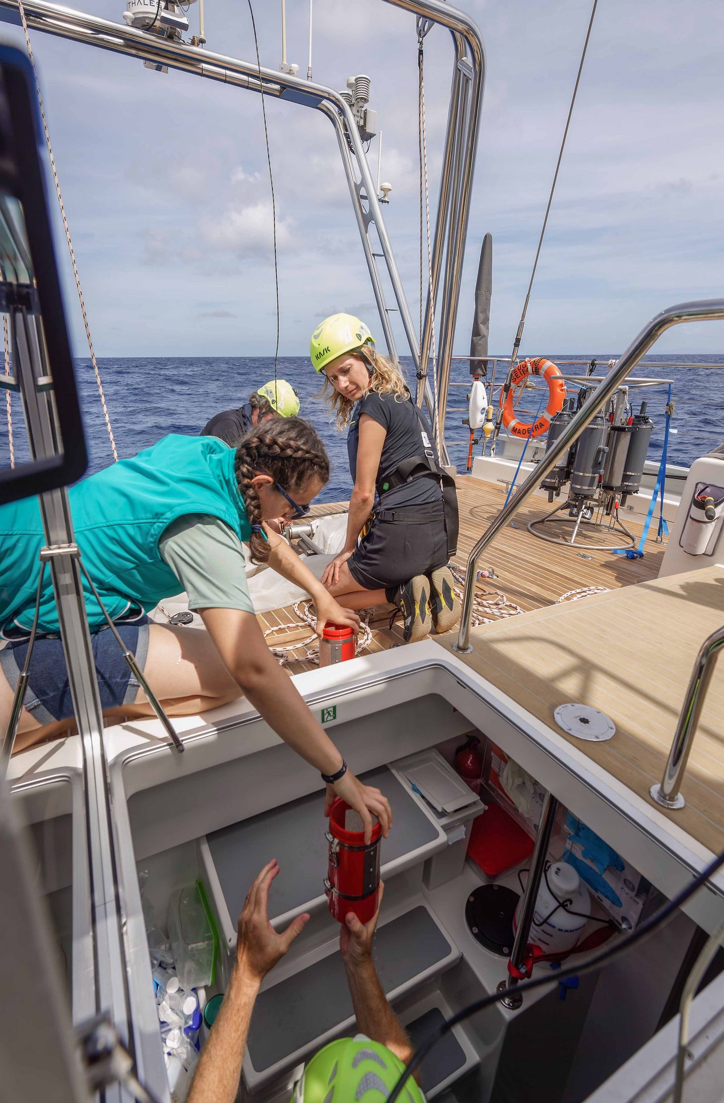The plankton samples go straight to the “belly” of the yacht, where they are prepared for analysis.